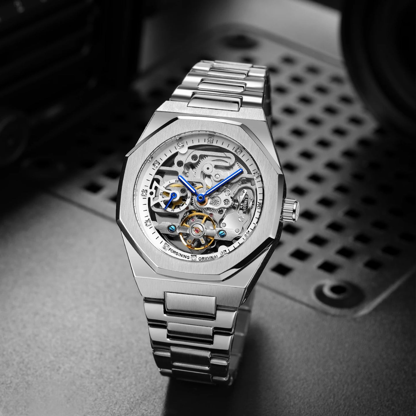 🔥 Luxury Redefined – Watch the Mechanics of Time in Style!