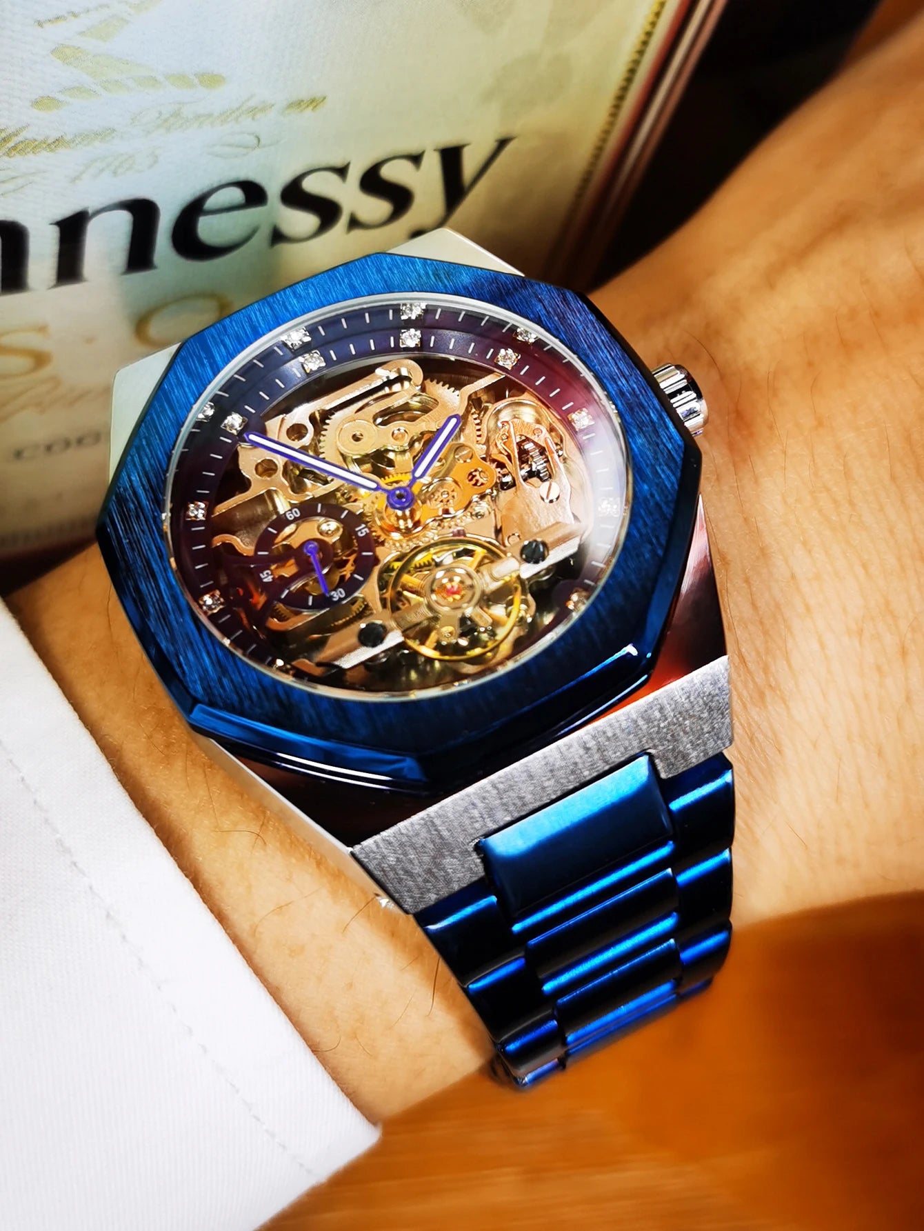 🔥 Luxury Redefined – Watch the Mechanics of Time in Style!