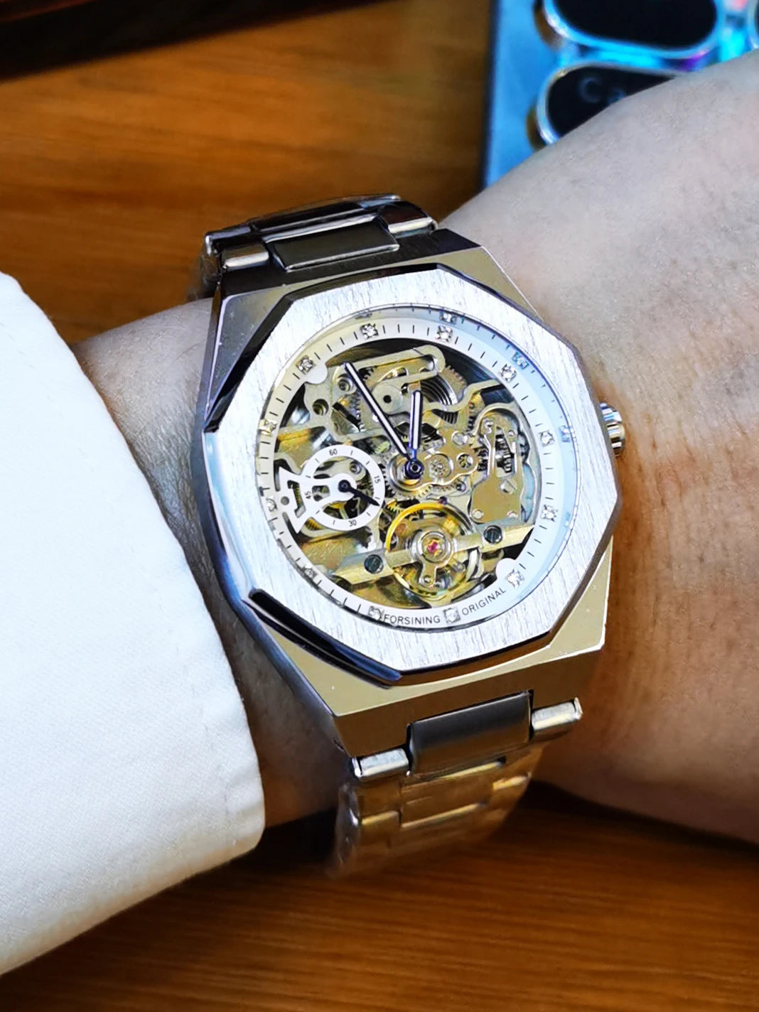 🔥 Luxury Redefined – Watch the Mechanics of Time in Style!